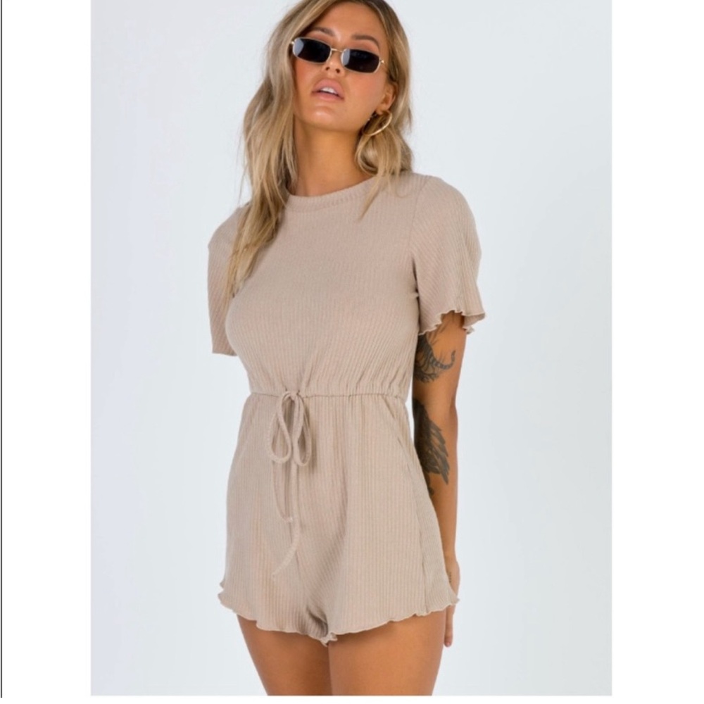 Princess Polly Beige Ribbed Short Sleeve Drawstring Romper - Picture 8 of 9